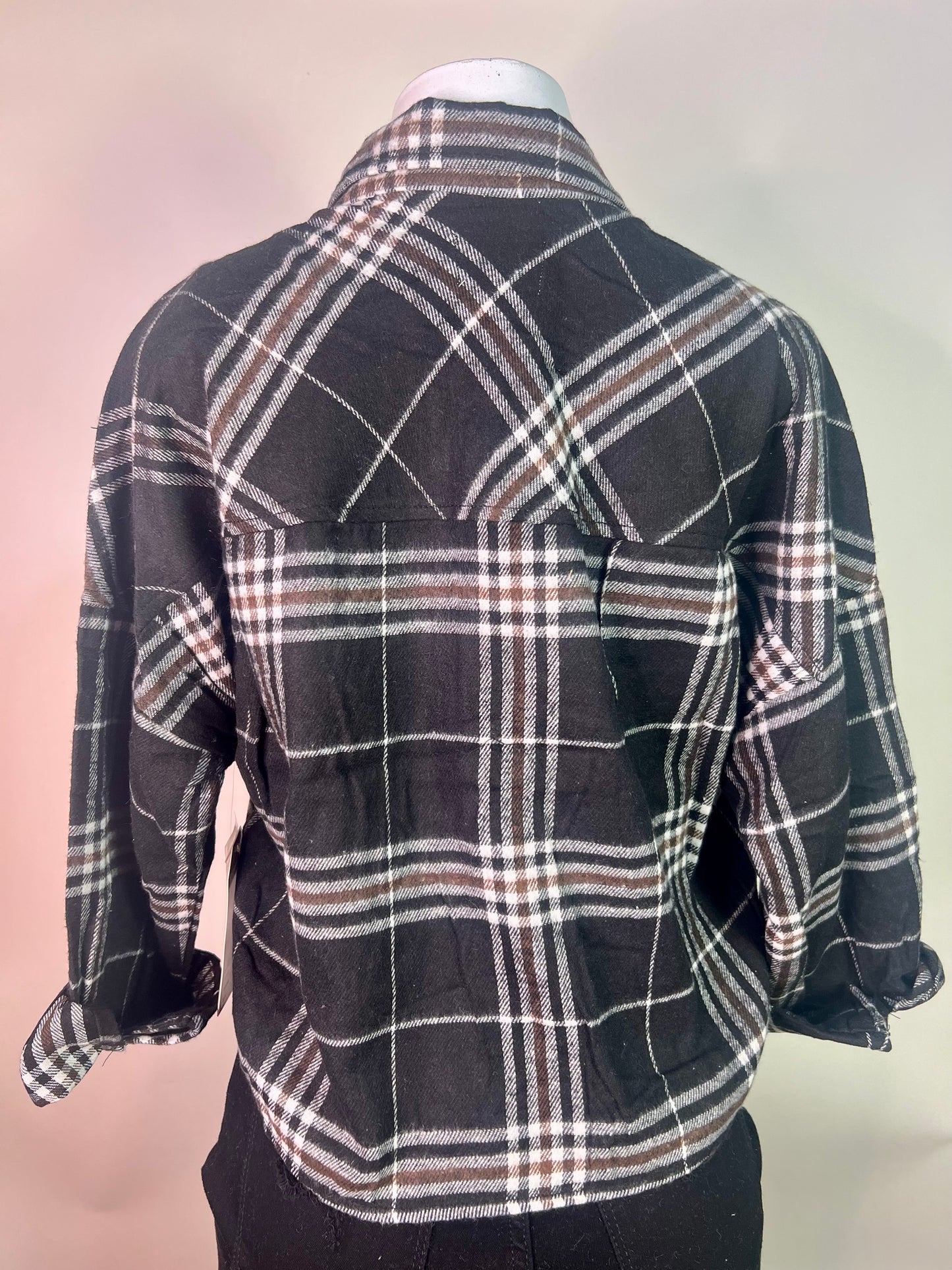 Black crop top flannel
