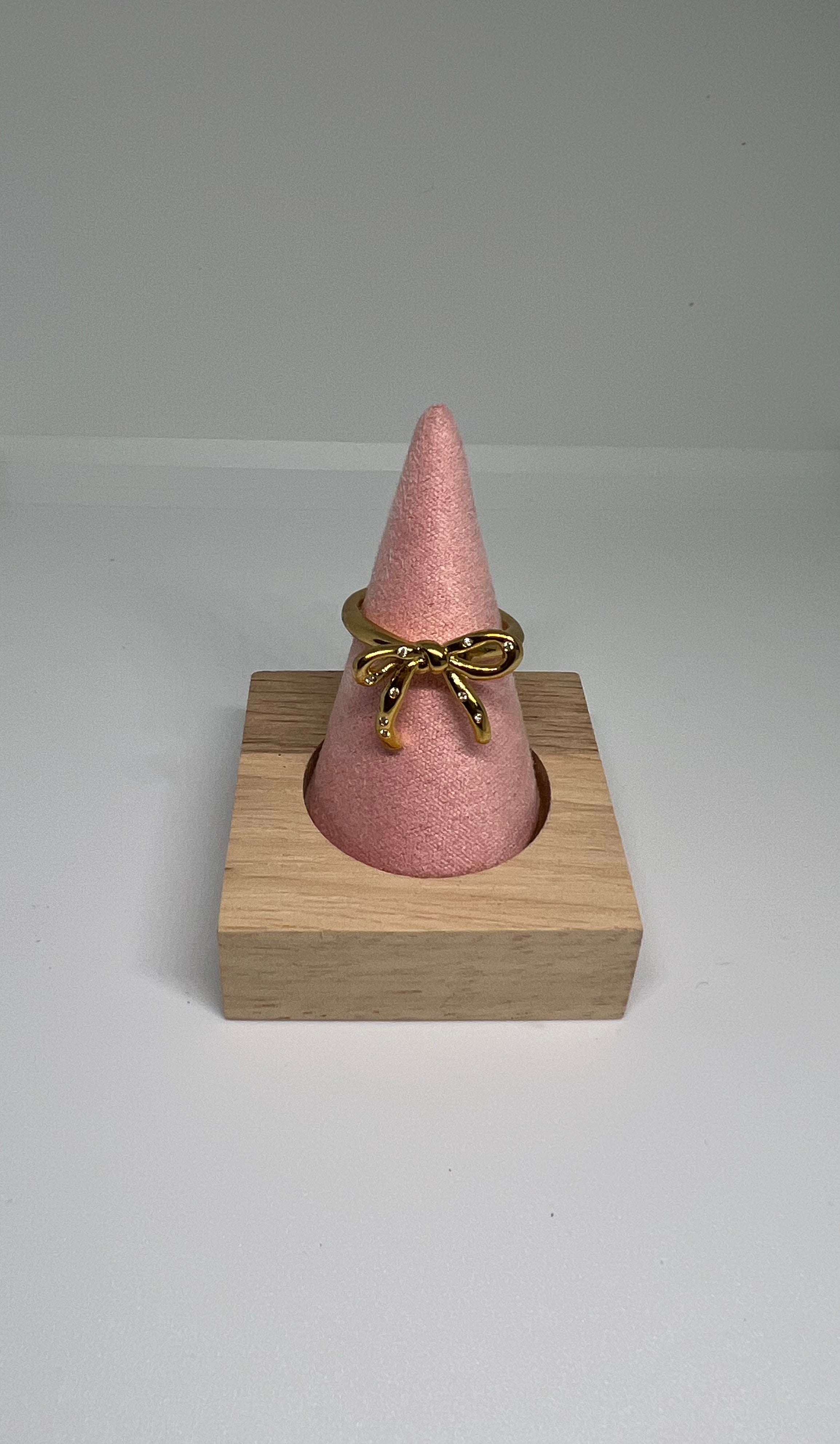 Bow ring size 9