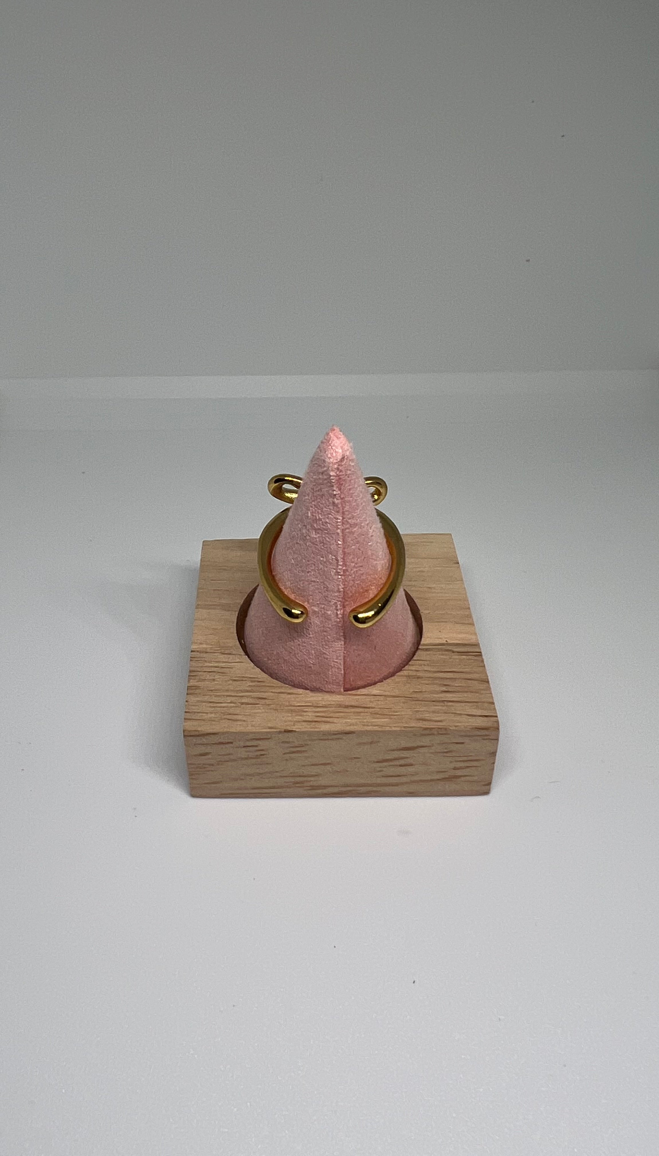 Bow ring size 9