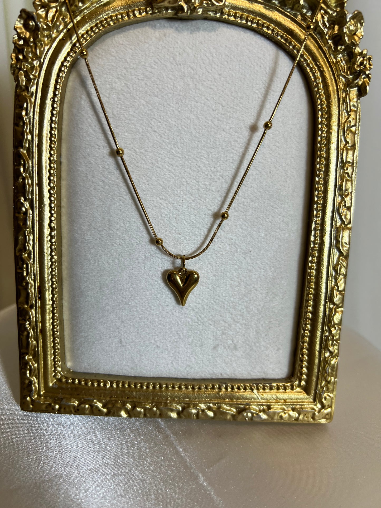 Gold heart necklace
