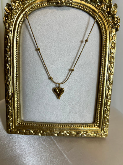 Gold heart necklace