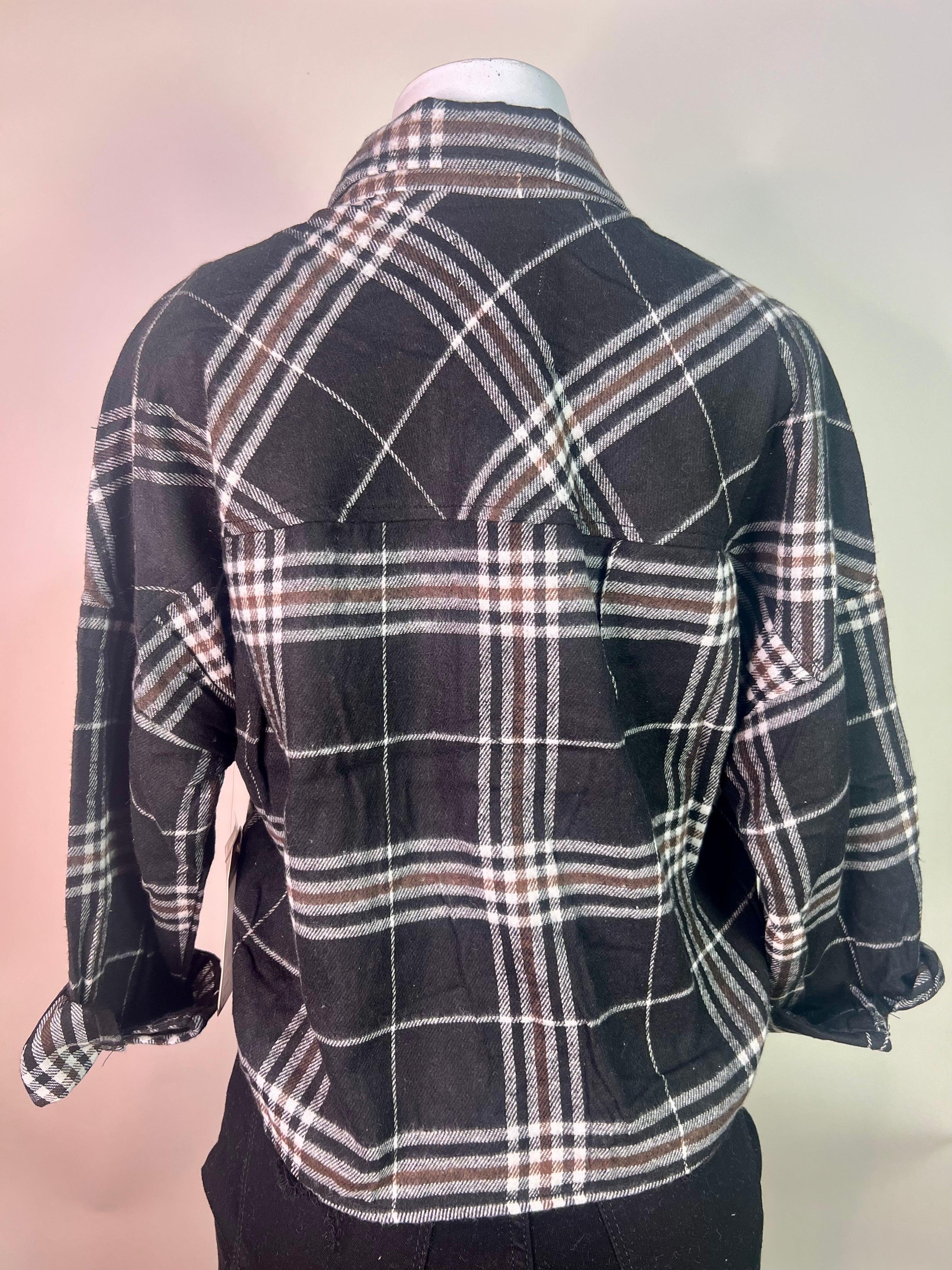 Black crop top flannel