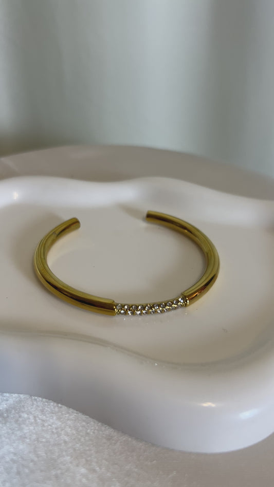 Rhine stone adjustable bracelet