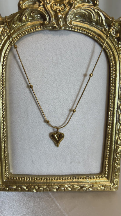 Gold heart necklace