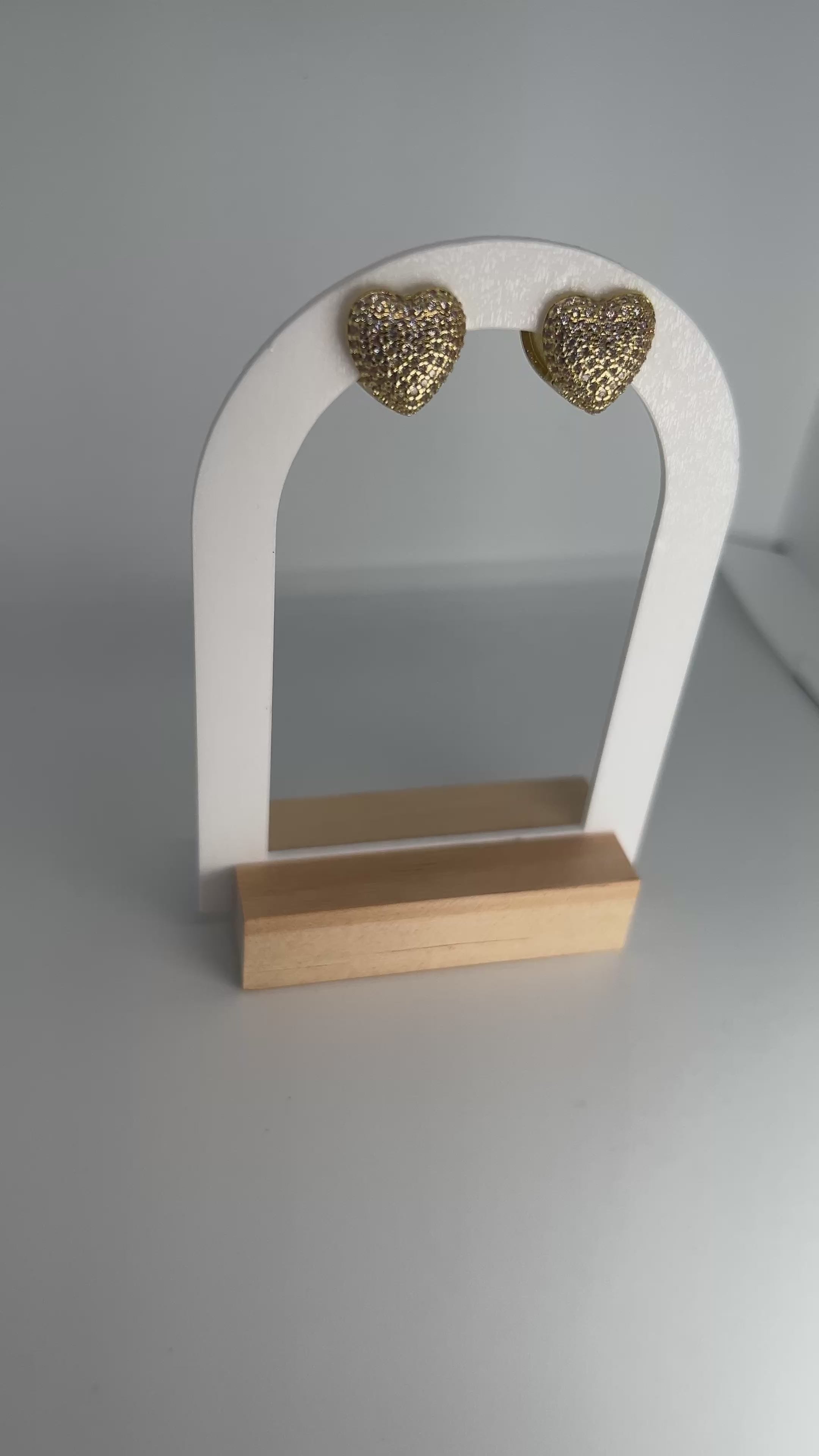 Stainless steel rhinestone heart studs